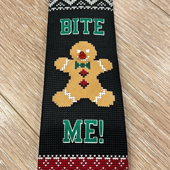 Knotty & Nice “Bite Me” Gingerbread Man Tie - Picture 2 of 4